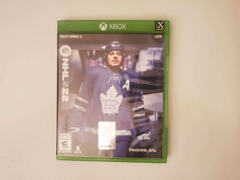 Microsoft Xbox Series X NHL 22 video game