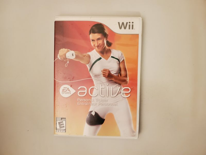 Nintendo Wii EA Sports Active Personal Trainer video game