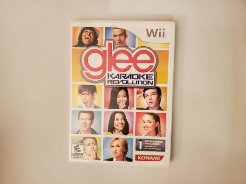 Nintendo Wii Glee Karaoke Revolution video game