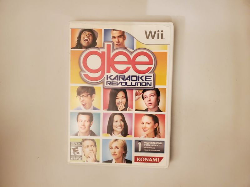 Nintendo Wii Glee Karaoke Revolution video game