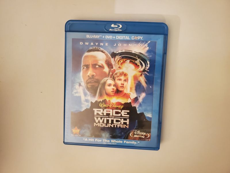 Blu-Ray Race to Witch Mountain video game