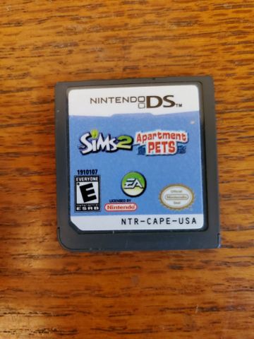Nintendo DS Sims 2 Apartment Pets video game