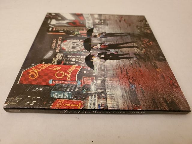 CD Jonas Brothers - A little Bit Longer video game