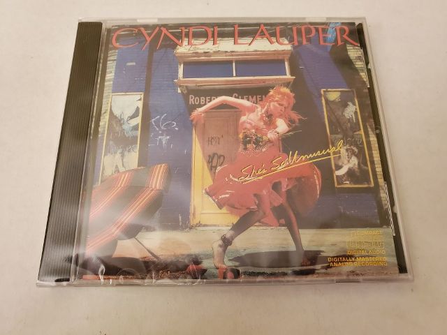 CD Cyndi Lauper - She's So Unusual video game