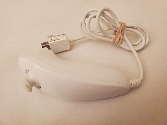 Nintendo Wii White NunChuks video game