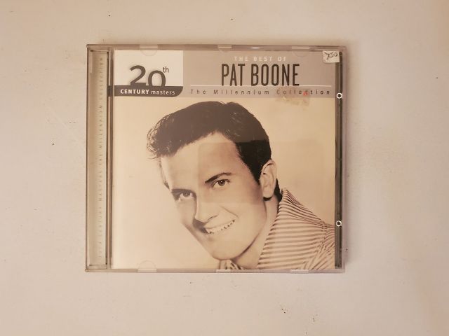 CD Pat Boone - The Best of Pat Boone: The Millennium Collection video game