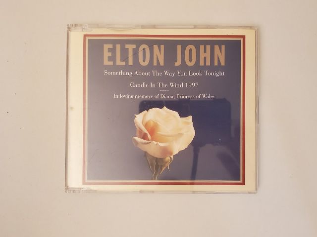 CD Elton John - Something About The Way You Look Tonight / Candle In The Wind 1997 video game