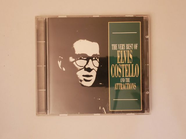 CD Elvis Costello and The Attractions - The Very Best Of video game