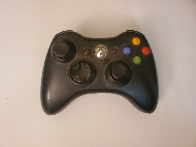 Microsoft Xbox 360 Black Wireless Controller video game