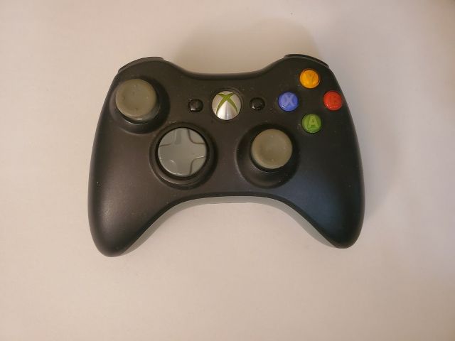 Microsoft Xbox 360 Black Wireless Controller video game