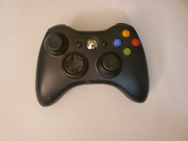 Microsoft Xbox 360 Black Wireless Controller video game