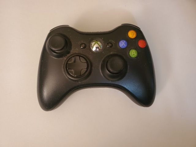 Microsoft Xbox 360 Black Wireless Controller video game