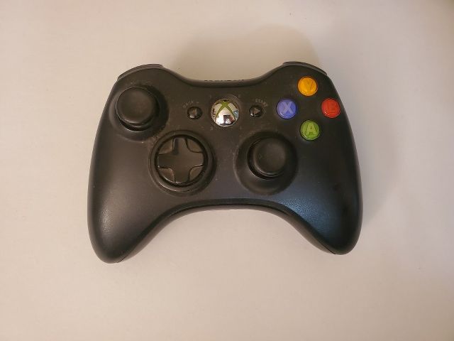 Microsoft Xbox 360 Black Wireless Controller video game
