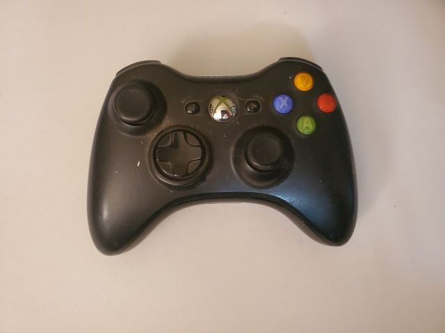 Microsoft Xbox 360 Black Wireless Controller video game