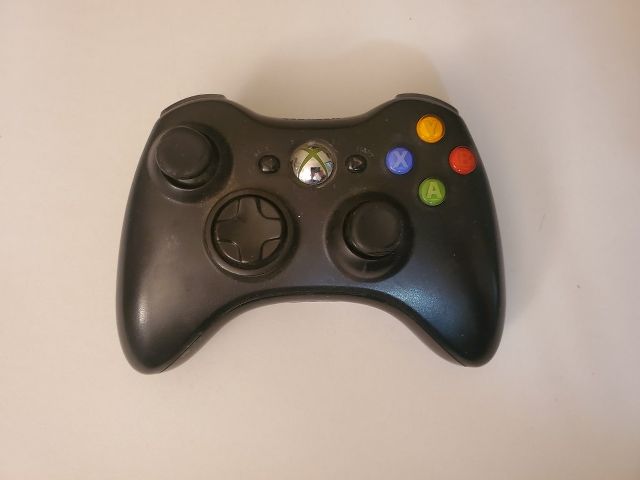Microsoft Xbox 360 Black Wireless Controller video game