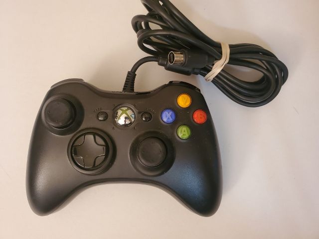 Microsoft Xbox 360 Black Wired Controller video game
