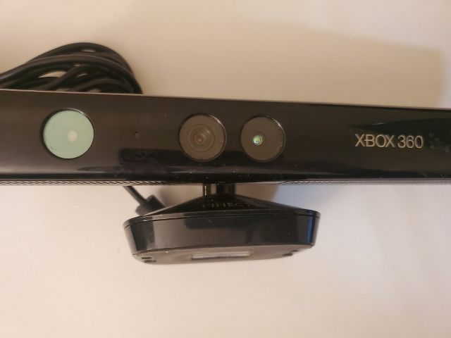 Microsoft Xbox 360 Kinect Sensor Bar video game