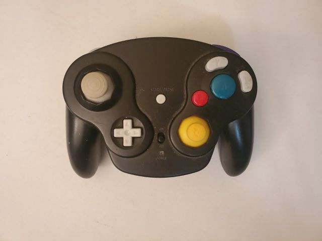 Nintendo GameCube Unbranded Black Wireless Controller No Dongle video game