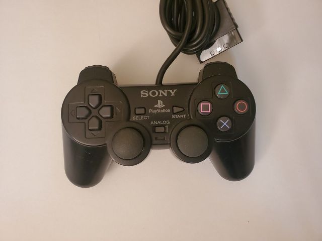 Sony Playstation 2 Black Wired Controller video game