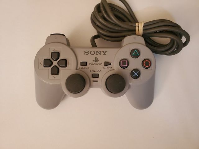Sony Playstation 1 Grey Analog Wired Controller video game