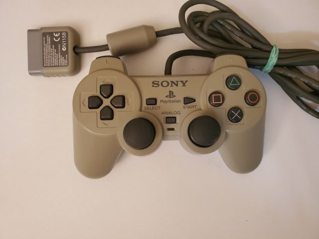 Sony Playstation 1 Grey Analog Wired Controller video game