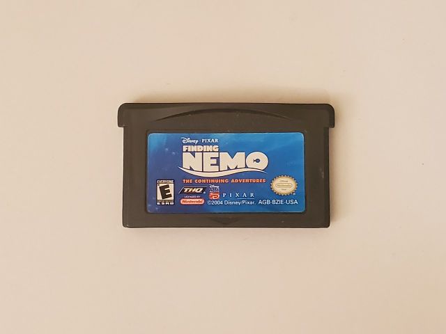 Nintendo Game Boy Advance Finding Nemo: The Continuing Adventures video game