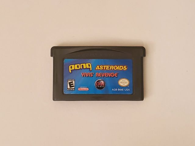 Nintendo Game Boy Advance Pong Asteroids Yars' Revenge video game
