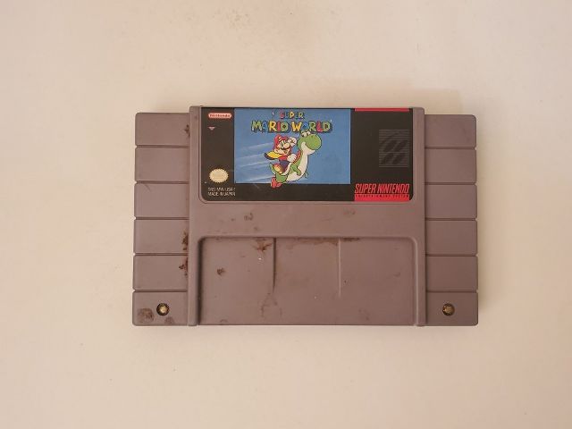 Nintendo SNES Super Mario World video game