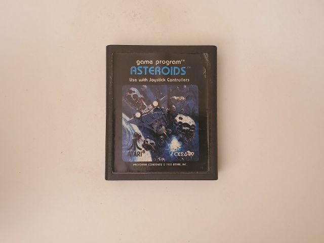 Atari 2600 Asteroids video game