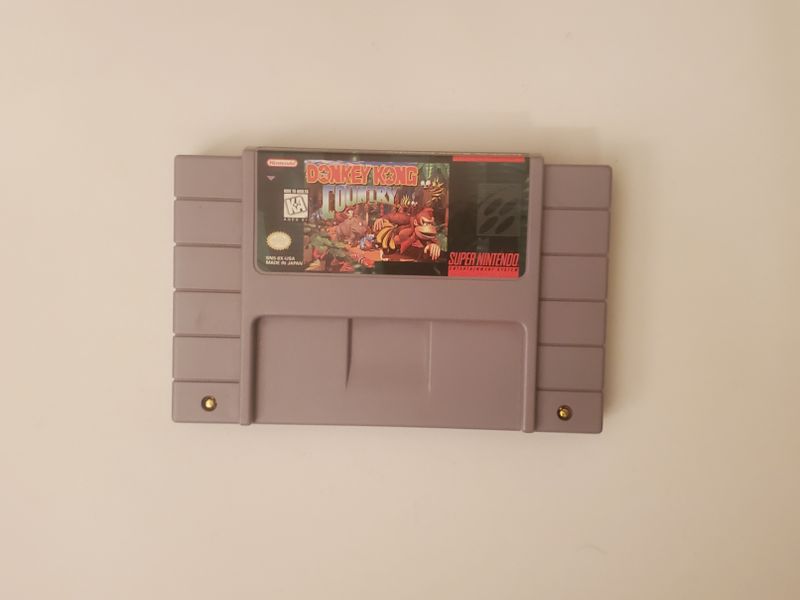 Nintendo SNES Donkey Kong Country video game