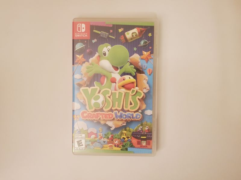 Nintendo Switch Yoshi's Crafted World video game
