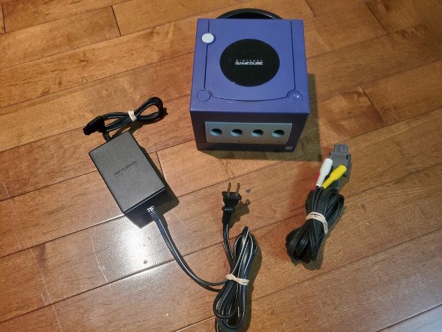 Nintendo Gamecube System Console Purple video game