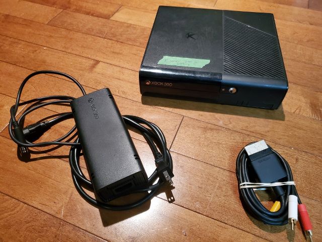 Microsoft Xbox 360 System Console E-Series Black video game