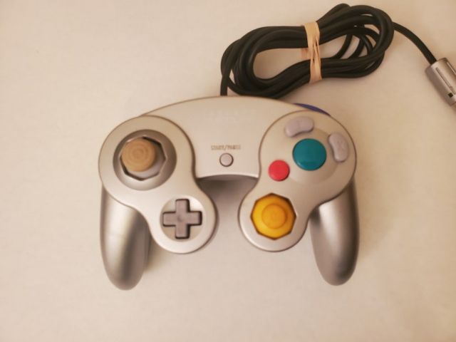 Nintendo Gamecube Silver Controller video game