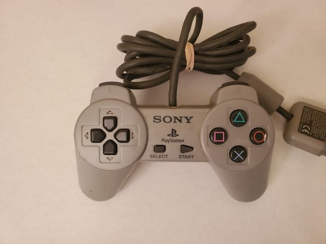 Sony Playstation 1 Gray Wired Controller video game