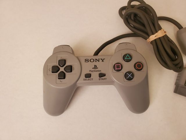 Sony Playstation 1 Gray Wired Controller video game