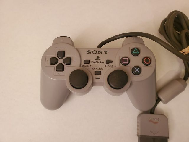 Sony Playstation 1 Gray Analog Wired Controller video game