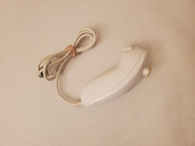 Nintendo Wii White NunChuks video game