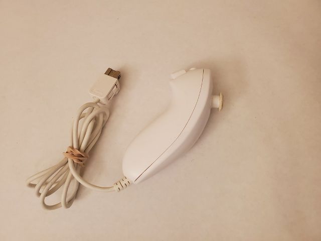 Nintendo Wii White NunChuks video game