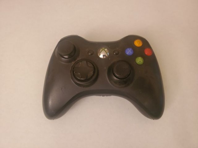 Microsoft Xbox 360 Black Wireless Controller video game
