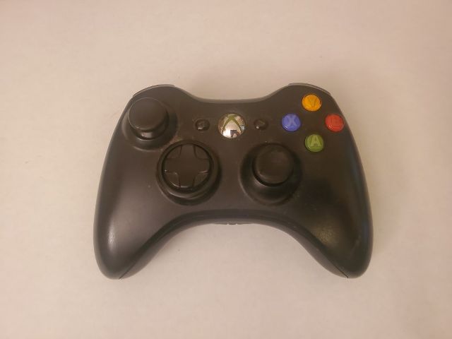 Microsoft Xbox 360 Black Wireless Controller video game