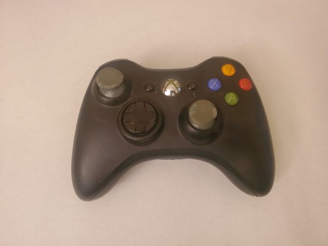 Microsoft Xbox 360 Black Wireless Controller video game