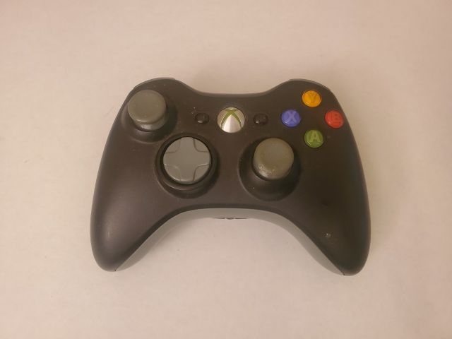 Microsoft Xbox 360 Black Wireless Controller video game