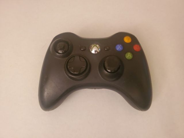 Microsoft Xbox 360 Black Wireless Controller video game