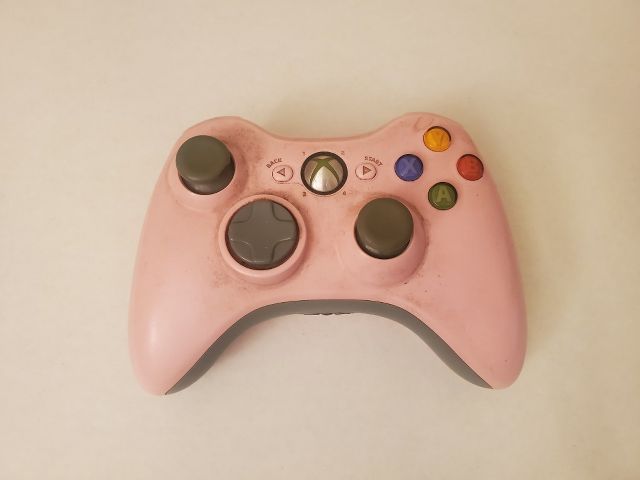 Microsoft Xbox 360 Pink Wireless Controller video game