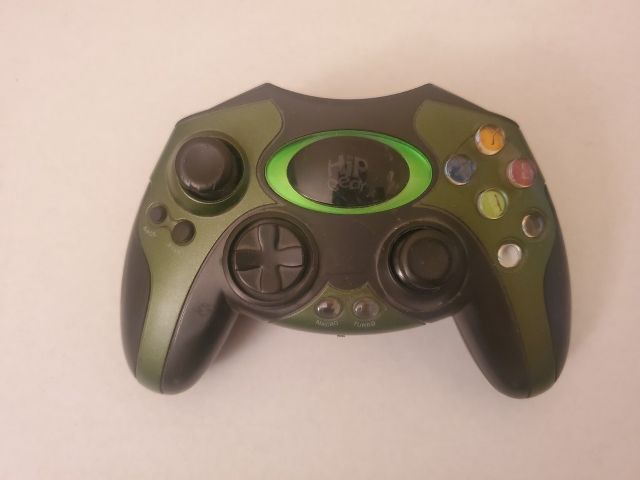 Microsoft Xbox Hip Gear LM576 Wireless Controller video game