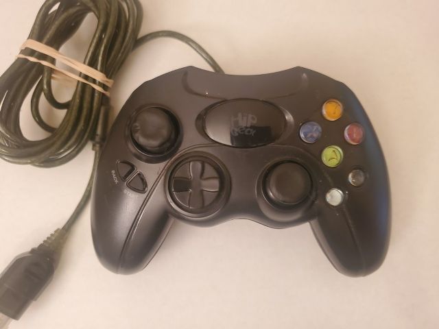 Microsoft Xbox Hip Gear LM538 Wired Controller video game