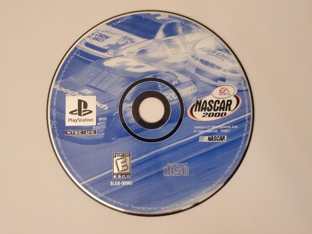 Sony Playstation 1 NASCAR 2000 video game