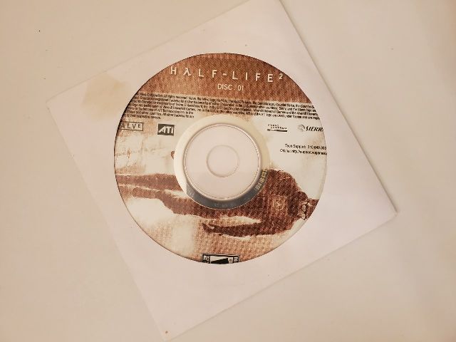 PC Half-Life 2 Disc 1 video game
