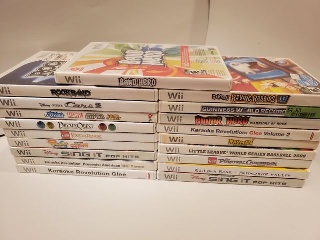 Nintendo Wii 19 Game Lot (Wii) video game